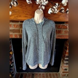 Lucky Brand Women's Lightweight Gray Striped Hooded Top Size M